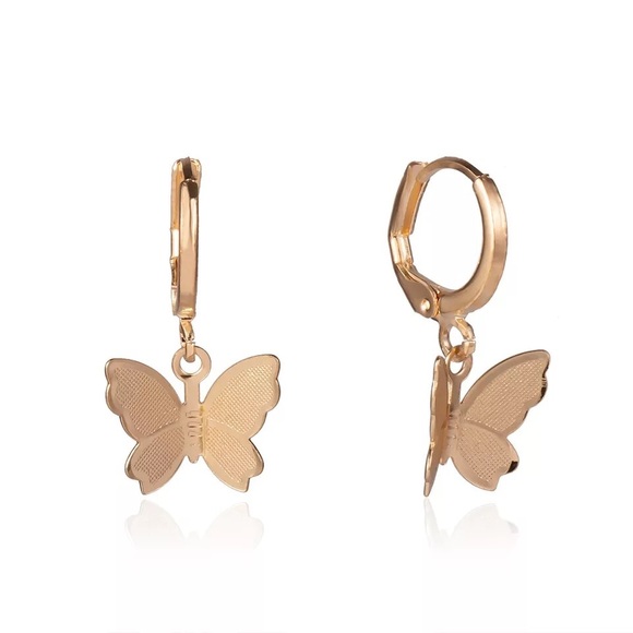 3/$30 💛 Gold Dainty Butterfly Earrings - Picture 4 of 5